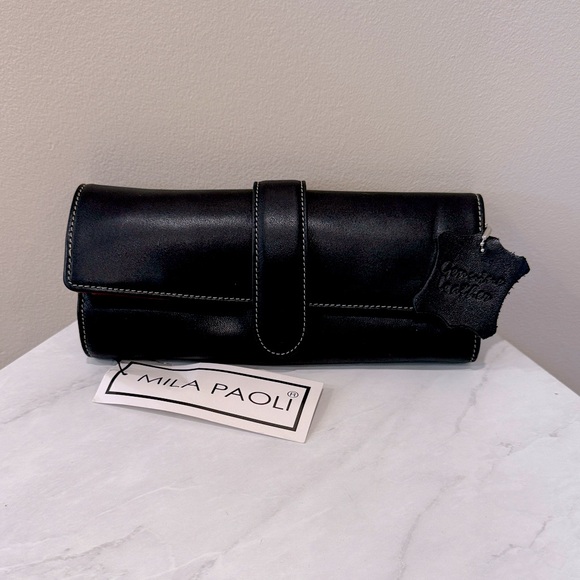 🔥NWT Mila Paoli Black Leather Clutch🔥 - Picture 1 of 3